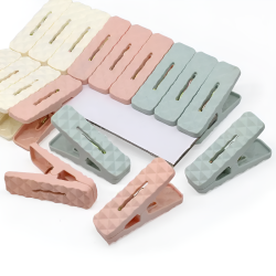 Plastic Clothespins 16 Pcs